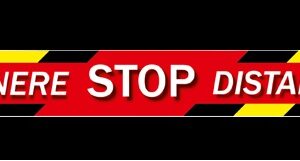 GOUP SOLUTIONS STICKER DA TERRA STOP,TENERE DISTANZA A MANTIENI LA DISTANZA
